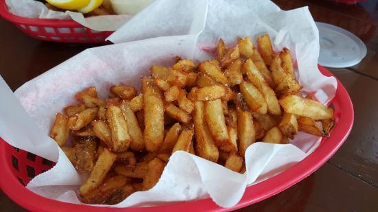 BIG & little's Restaurant